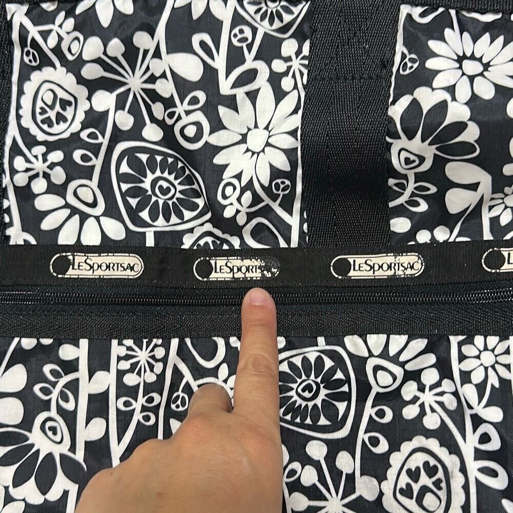 LeSportsac Large Floral Black And White Duffle Bag - Picture 3 of 13